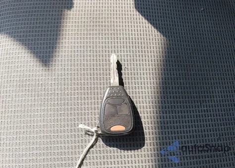 2008 Jeep Liberty Sport z USA, uszkodzony, nr VIN 1J8GN28K18W221979